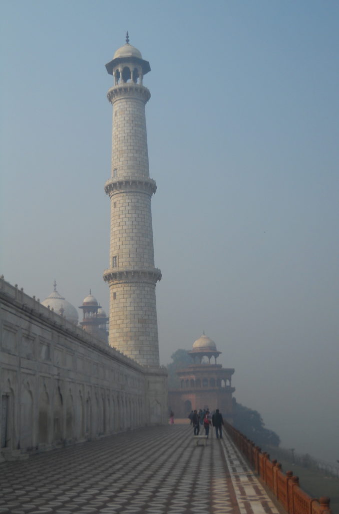 7 Really Astonishing Architectural Facts about The Taj Mahal