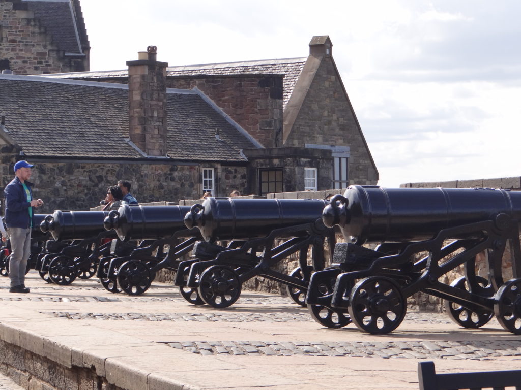 Exploring the Edinburgh Castle