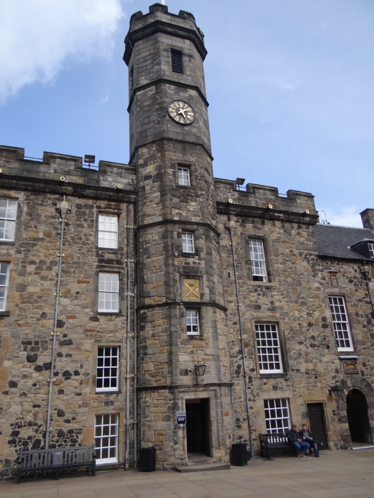 Exploring the Edinburgh Castle