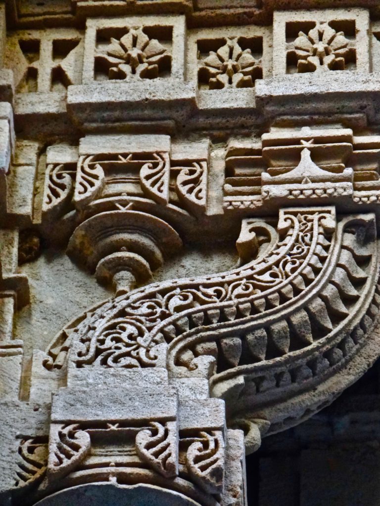 A Masterpiece of a Well: Adalaj Ni Vav