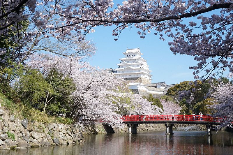 Japan’s Earthquake Resistant Himeji Castle